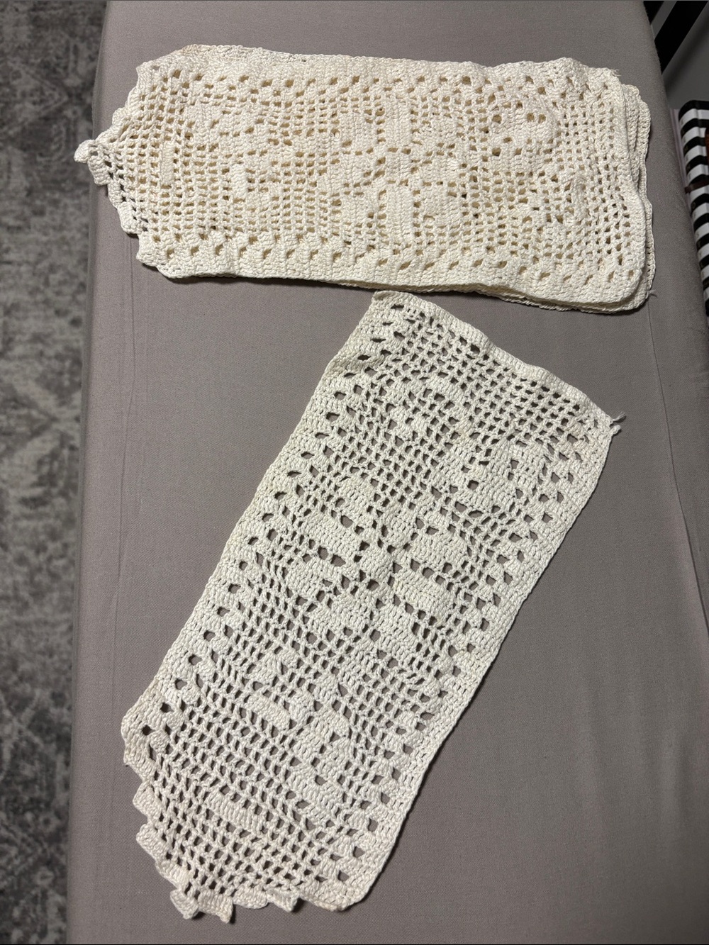 Vintage crocheted doilies set